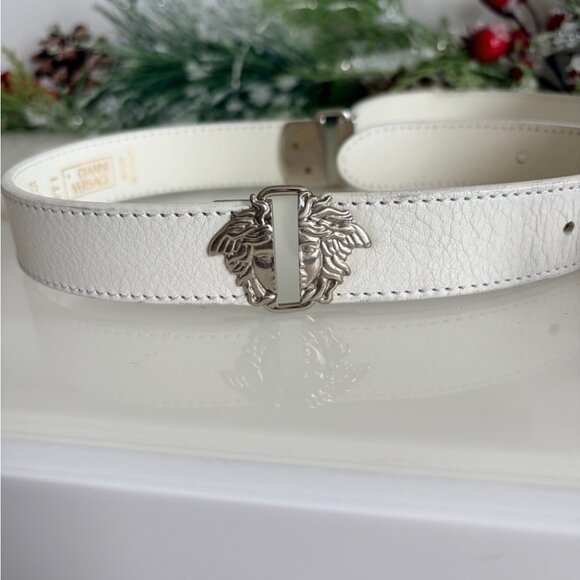 Gianni Versace Vintage White Leather Belt with Silver Tone Medusa main image 7